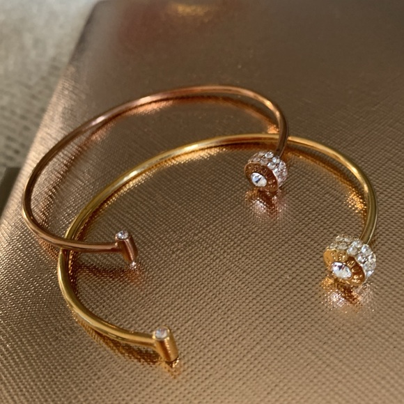 Henri Bendel bracelets. 1 rose gold  1 yellow gold plated. gift from Naples Fl. - Picture 2 of 6